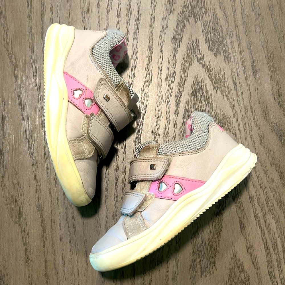 Gray Toddler Girl Sneakers Size 7